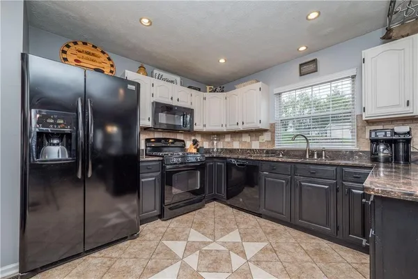 $575,000 | 8039 Woodcreek Drive, Bridgeville, PA 15017
