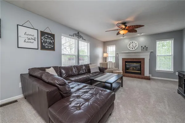 $575,000 | 8039 Woodcreek Drive, Bridgeville, PA 15017