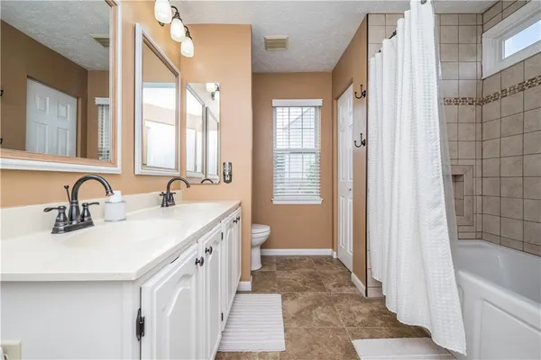 $575,000 | 8039 Woodcreek Drive, Bridgeville, PA 15017