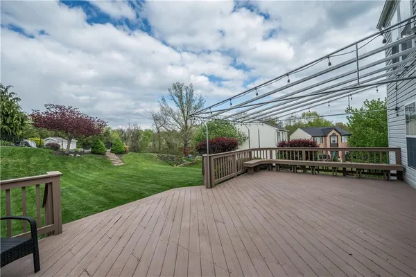$575,000 | 8039 Woodcreek Drive, Bridgeville, PA 15017