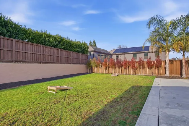 $1,749,999 | 10407 Fox Borough Drive, Oakdale, CA 95361