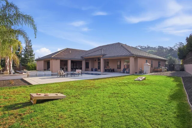 $1,749,999 | 10407 Fox Borough Drive, Oakdale, CA 95361