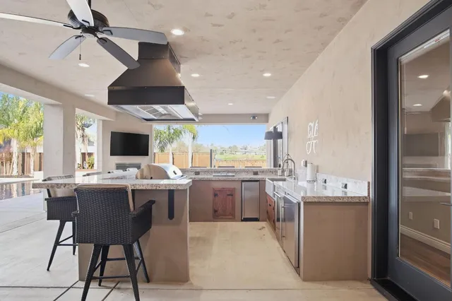 $1,749,999 | 10407 Fox Borough Drive, Oakdale, CA 95361