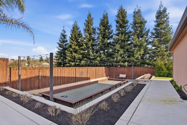 $1,749,999 | 10407 Fox Borough Drive, Oakdale, CA 95361