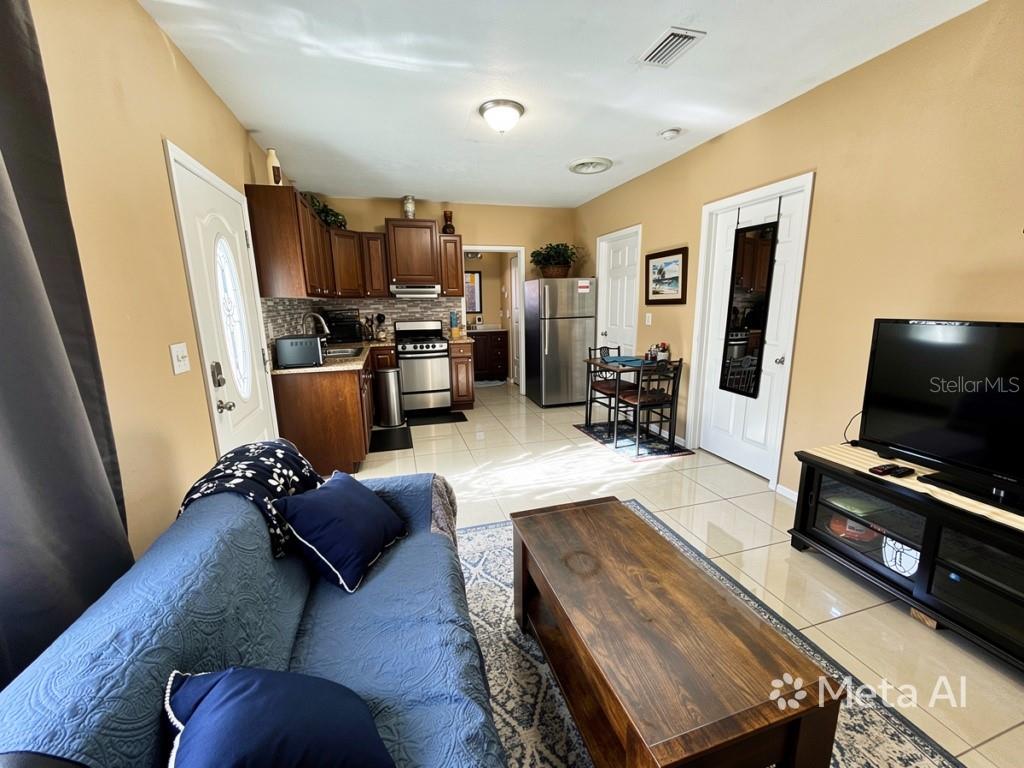 2453 Ridge Avenue Sarasota, FL 34235 - Photo 3 of 9