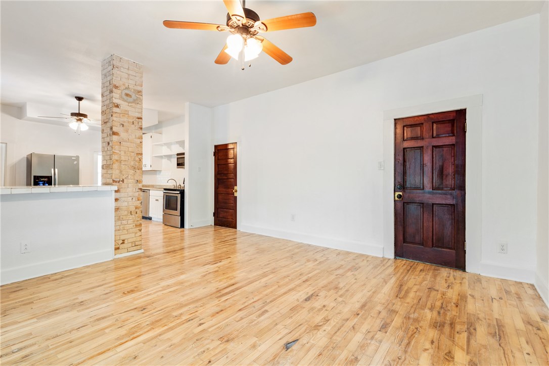 106 South Ave A, Unit B Elgin, TX 78621 - Photo 2 of 13