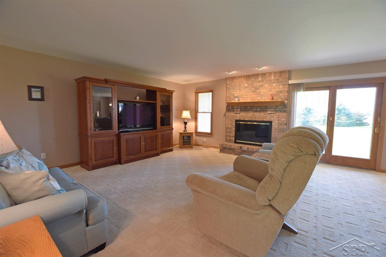 7077 Sunningdale Road Saginaw, MI 48604 - Photo 15 of 26 31332323-14.JPG