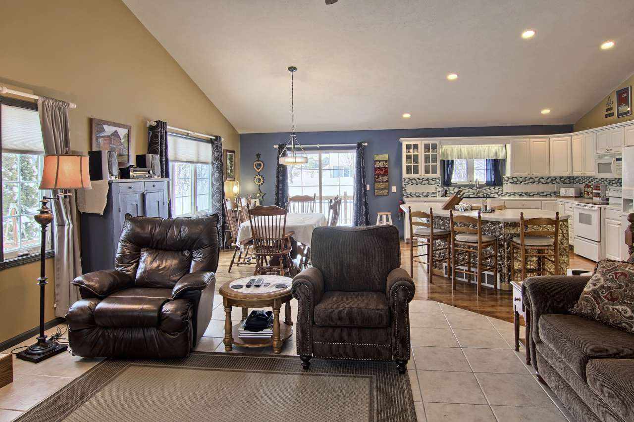5209 Harris Road Traverse City, MI 49684 - Photo 11 of 37 1811049-10.JPG