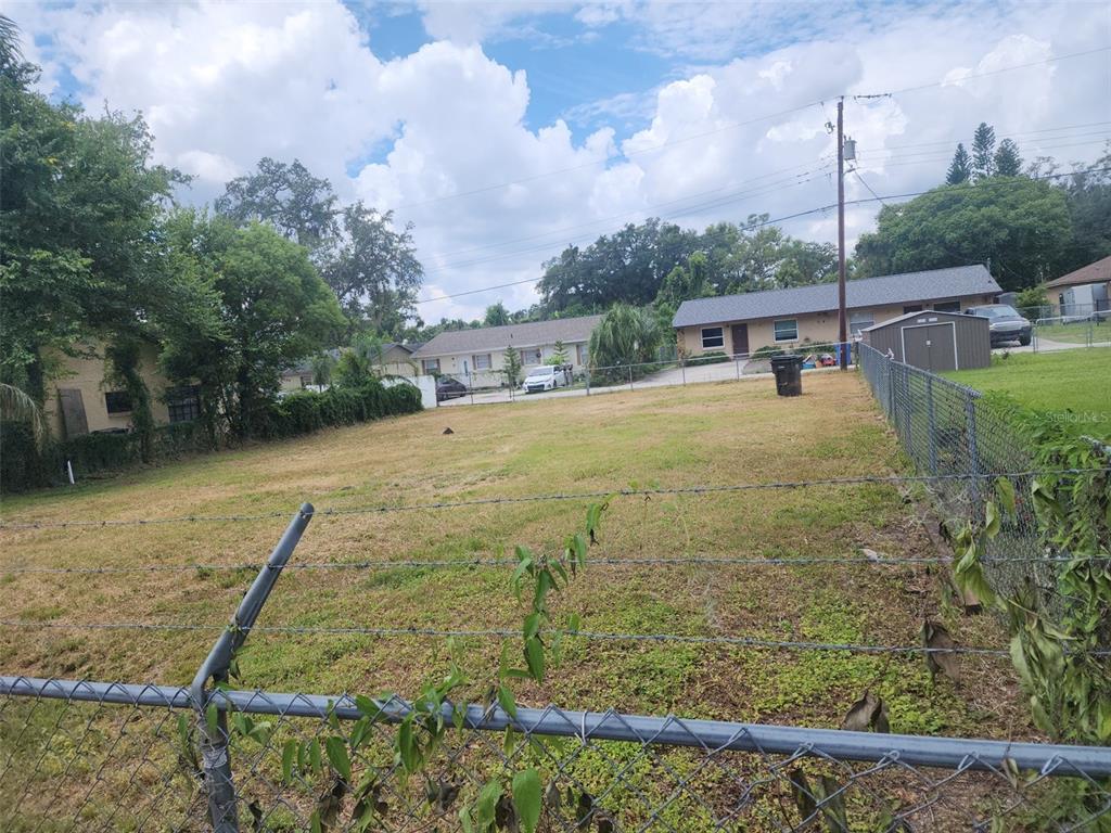 5232 Pine Street Seffner, FL 33584 - Photo 7 of 12 a view of a backyard