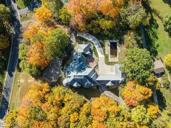 $875,000 | 15 South Creedmoor Way, Anderson, IN 46011