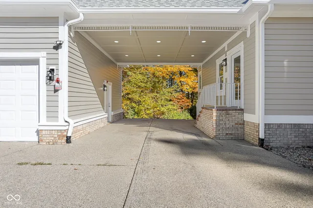 $900,000 | 15 South Creedmoor Way, Anderson, IN 46011