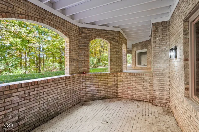 $900,000 | 15 South Creedmoor Way, Anderson, IN 46011