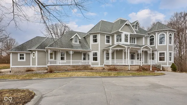 $900,000 | 15 South Creedmoor Way, Anderson, IN 46011