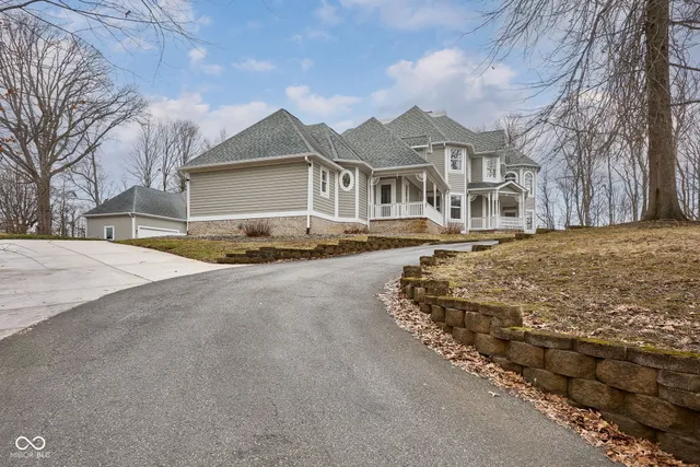 $900,000 | 15 South Creedmoor Way, Anderson, IN 46011