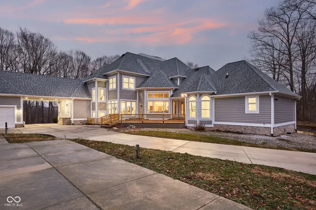 $900,000 | 15 South Creedmoor Way, Anderson, IN 46011