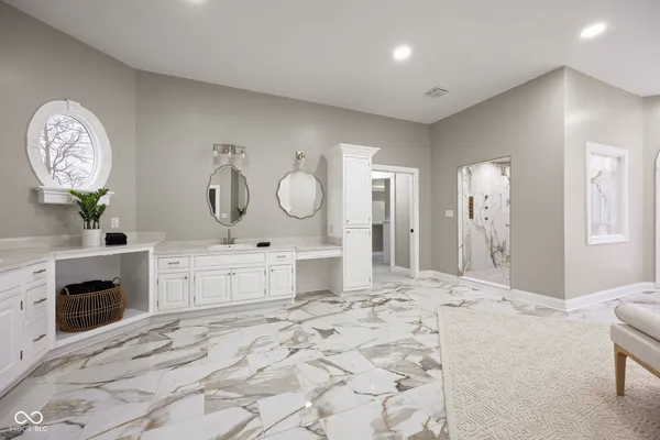$875,000 | 15 South Creedmoor Way, Anderson, IN 46011