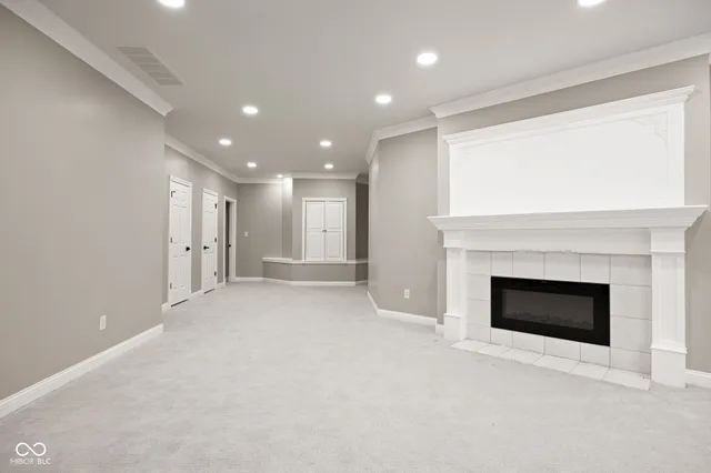 $900,000 | 15 South Creedmoor Way, Anderson, IN 46011