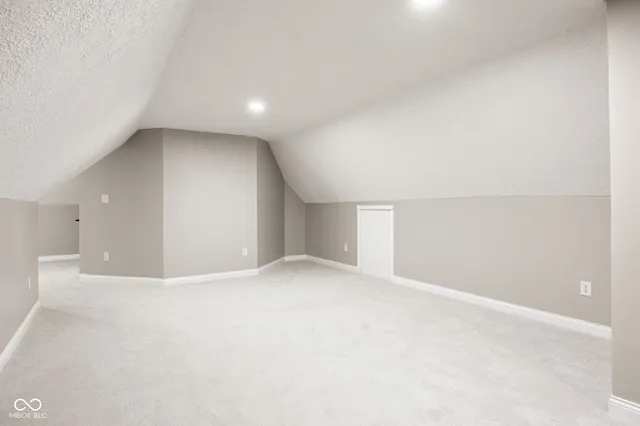 $900,000 | 15 South Creedmoor Way, Anderson, IN 46011