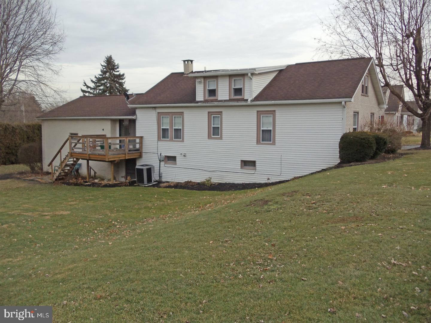 1455 Logan Street Reading, PA 19607 - Photo 4 of 15 Gallery Image 4