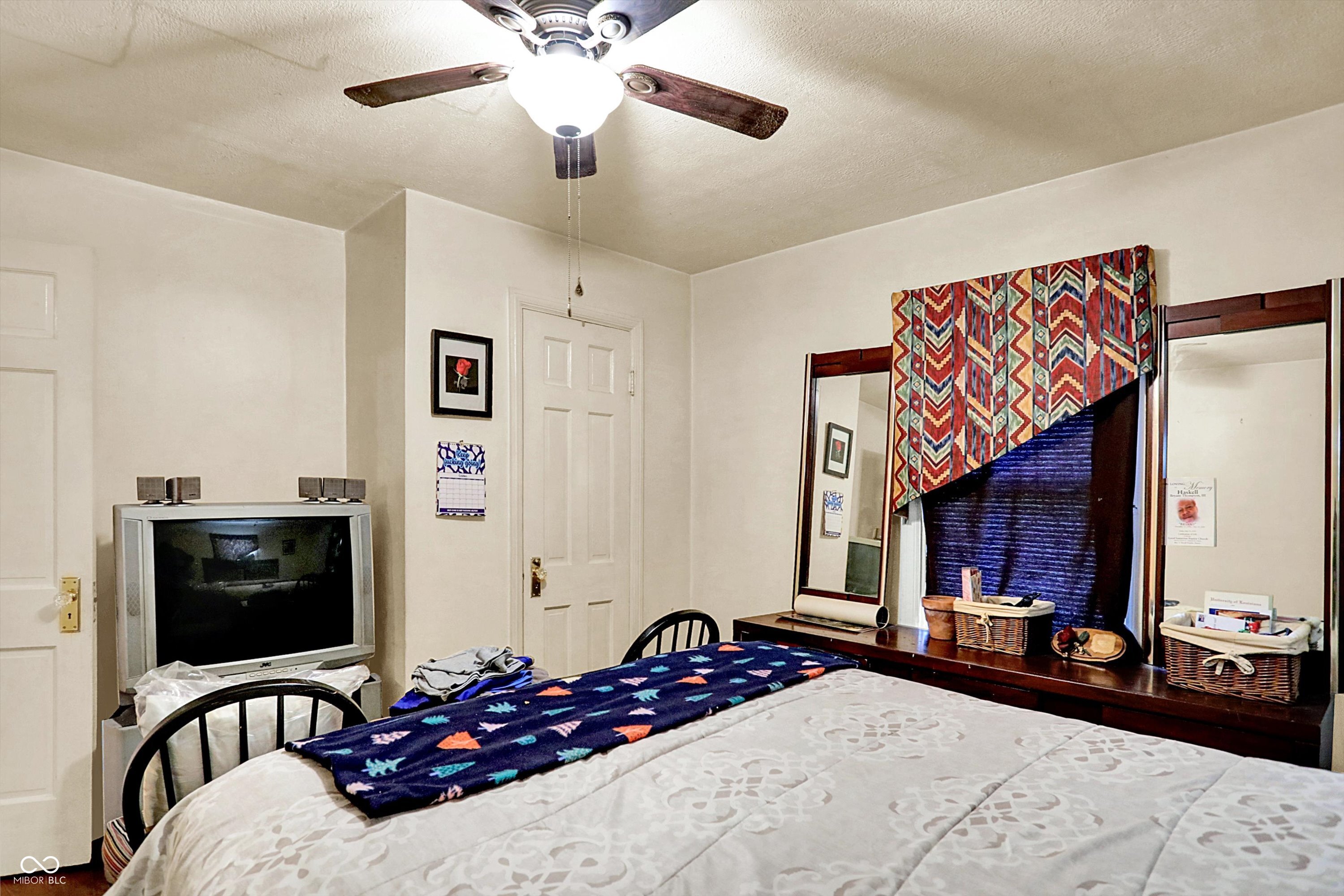 2853 East Riverside Drive Indianapolis, IN 46208 - Photo 15 of 34