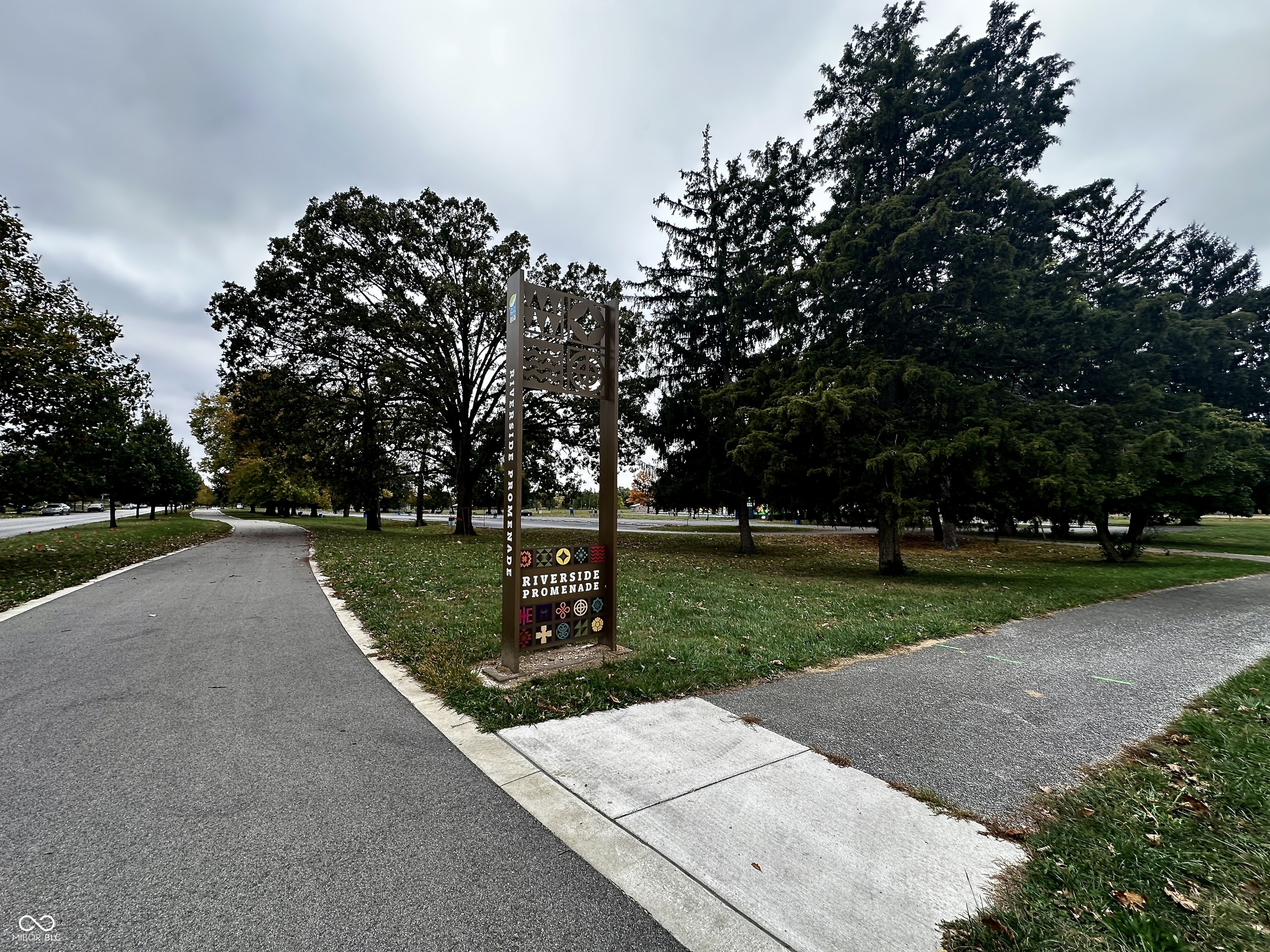 2853 East Riverside Drive Indianapolis, IN 46208 - Photo 33 of 34