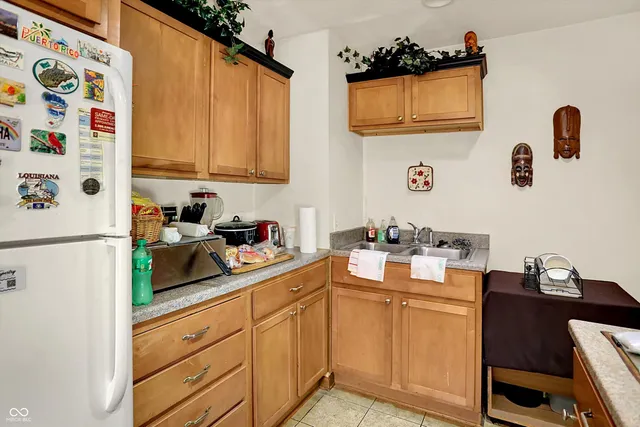 $199,900 | 2853 East Riverside Drive, Indianapolis, IN 46208