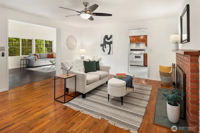 $885,000 | 18428 16th Avenue Northeast, Shoreline, WA 98155