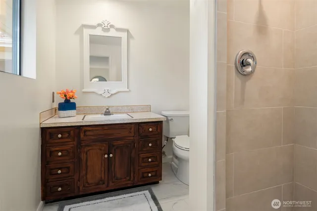 $885,000 | 18428 16th Avenue Northeast, Shoreline, WA 98155