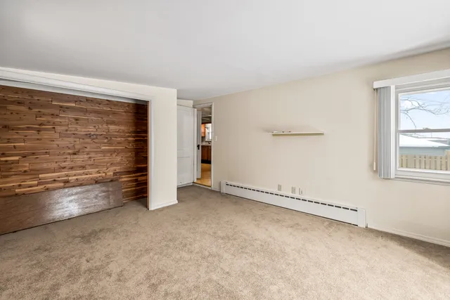 $300,000 | 17-w157 Foster Avenue, Wood Dale, IL 60191