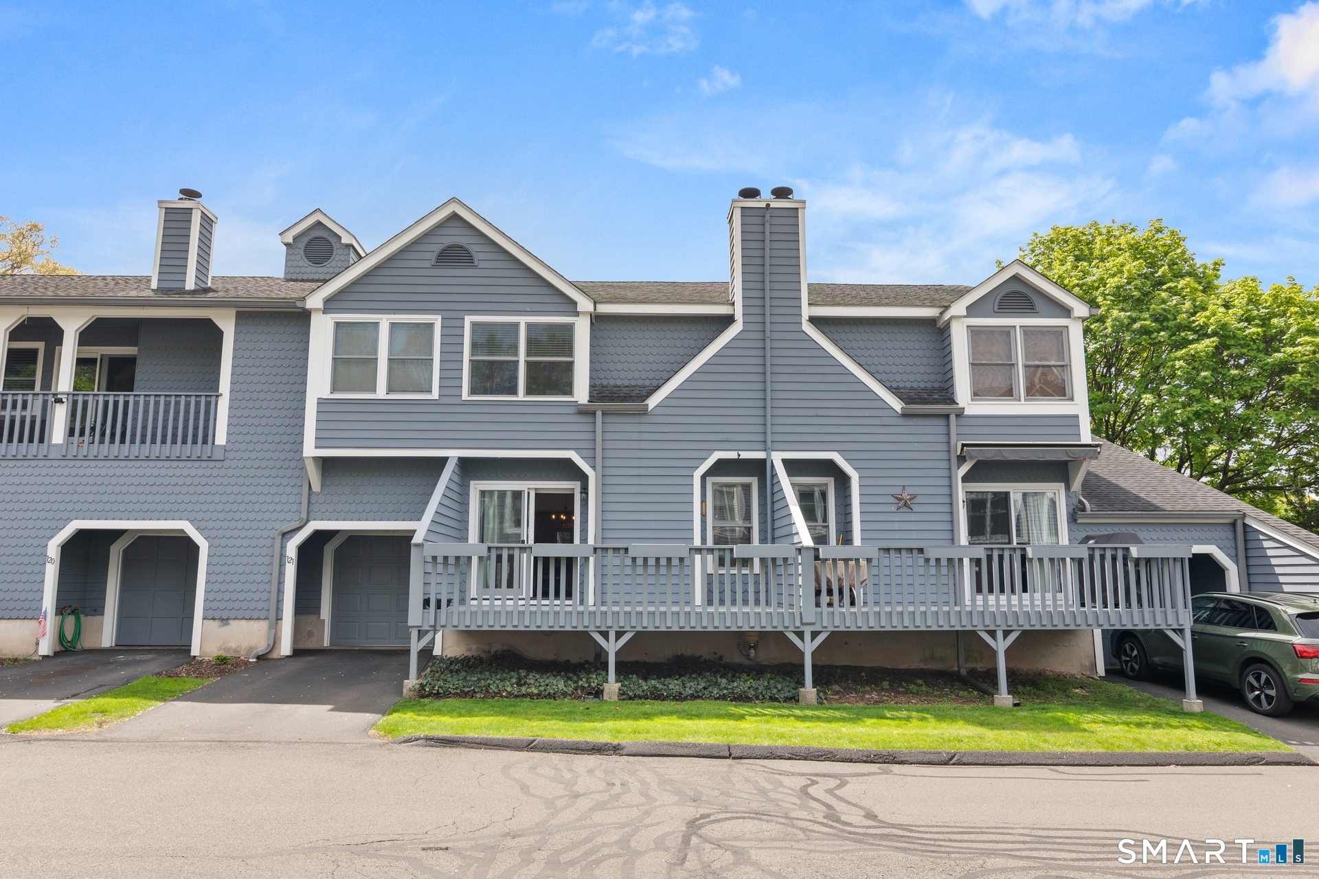 121 Fawn Ridge Lane, Unit 121 Norwalk, CT 06851 - Photo 16 of 19