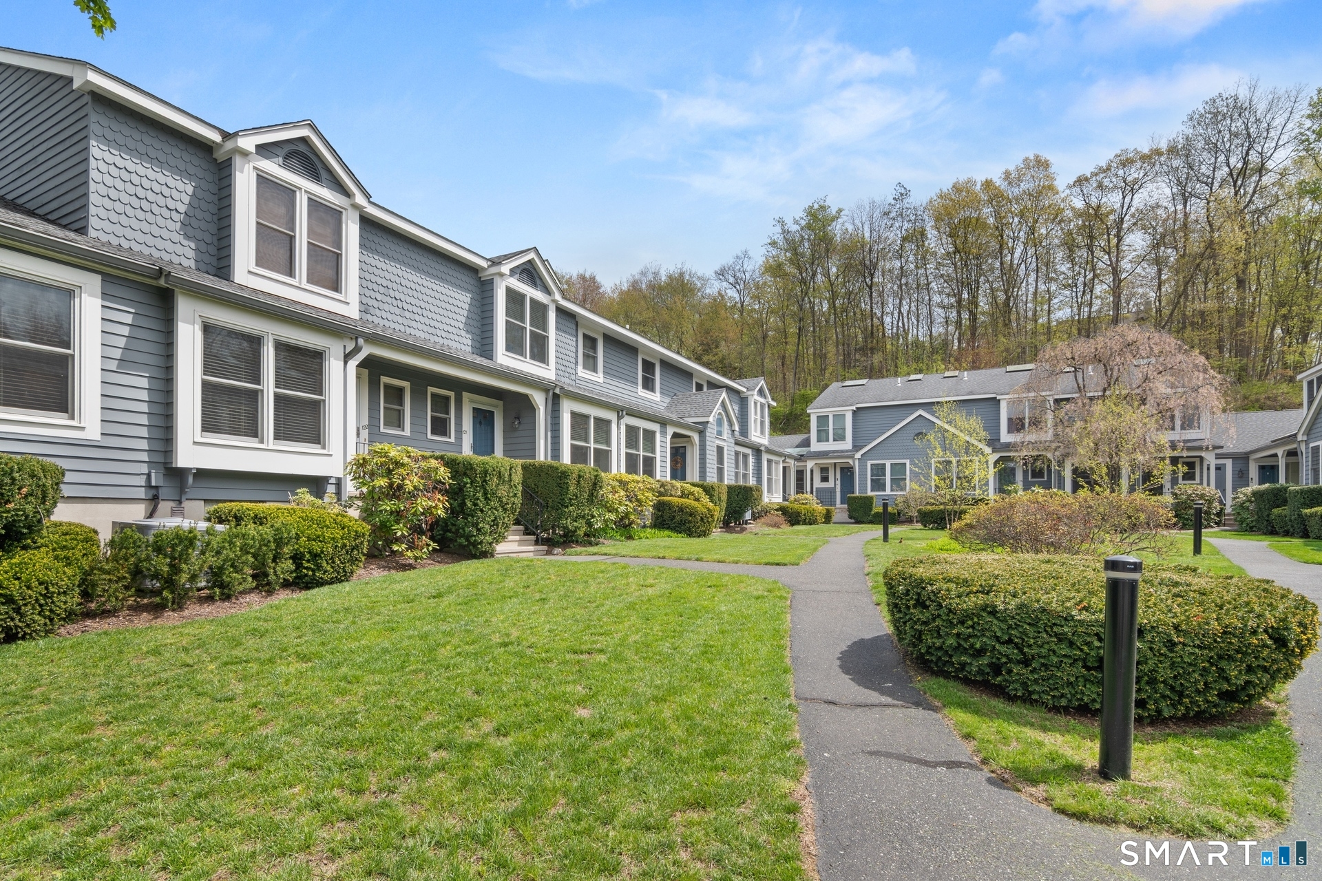 121 Fawn Ridge Lane, Unit 121 Norwalk, CT 06851 - Photo 17 of 19