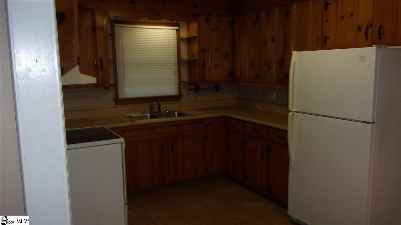 235 Hood Road Greenville, SC 29611 - Photo 11 of 20 Gallery Image 11