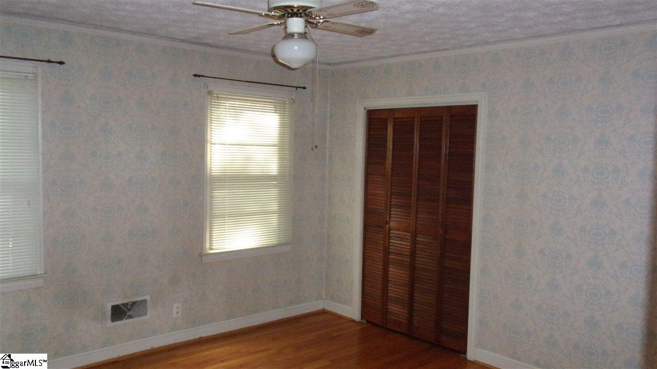 235 Hood Road Greenville, SC 29611 - Photo 12 of 20 Gallery Image 12