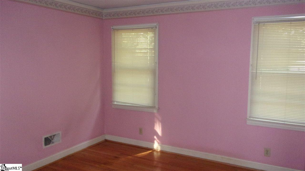 235 Hood Road Greenville, SC 29611 - Photo 15 of 20 Gallery Image 15