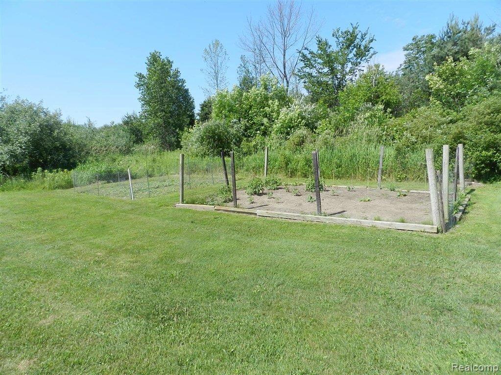 6805 Basler Road Port Sanilac, MI 48469 - Photo 17 of 17 DSCN2811.JPG