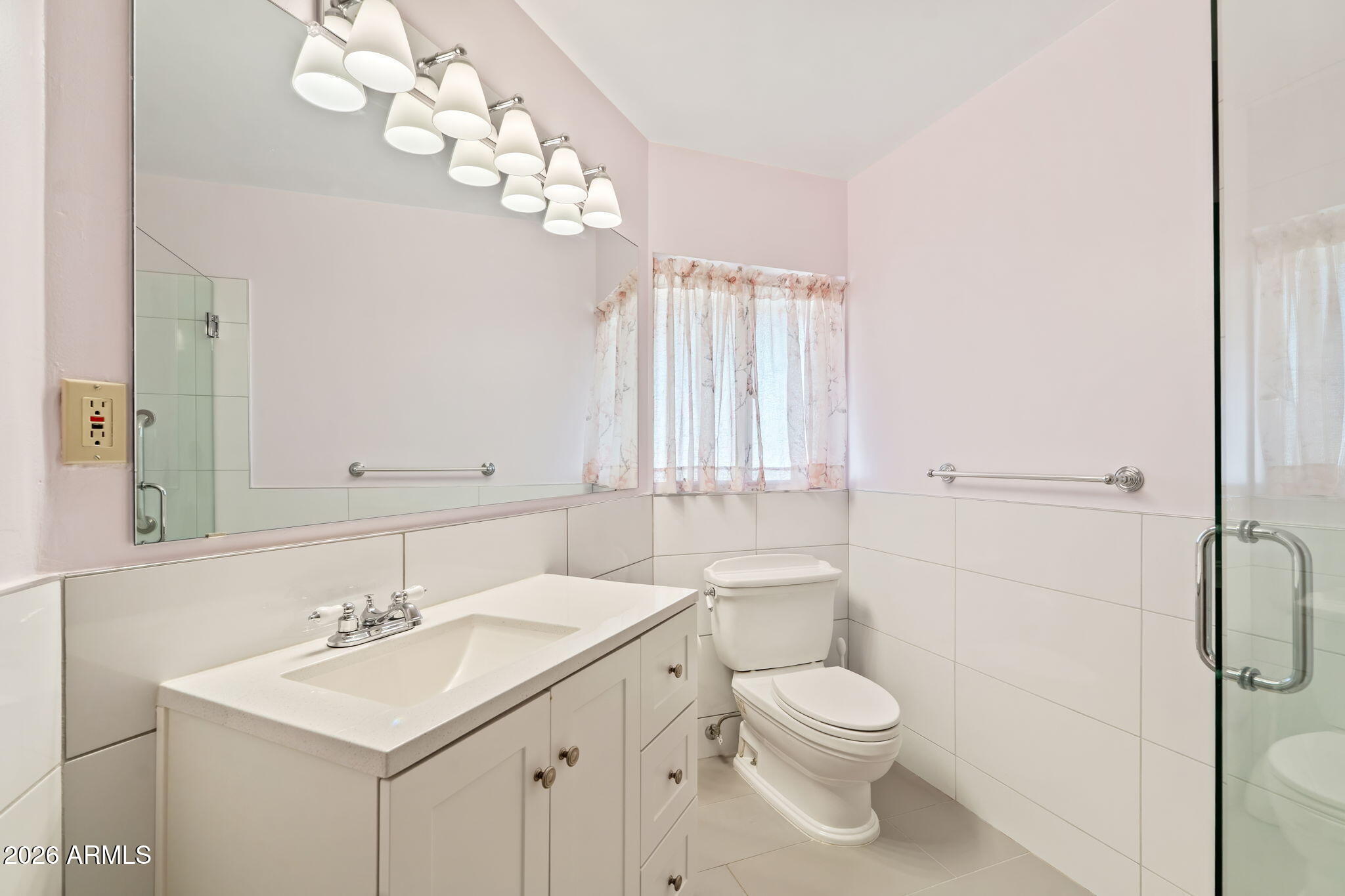102 East Bethany Home Road Phoenix, AZ 85012 - Photo 18 of 29 30-web-or-mls-DSC_8030