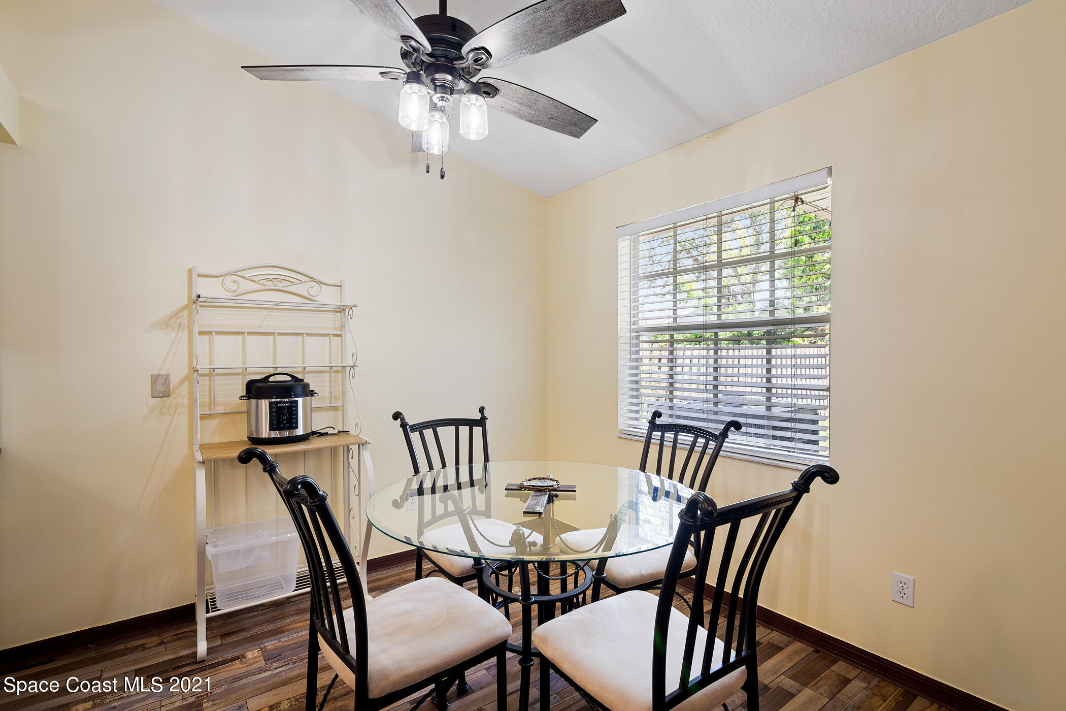 1678 Palm Ridge Rd MLS-10