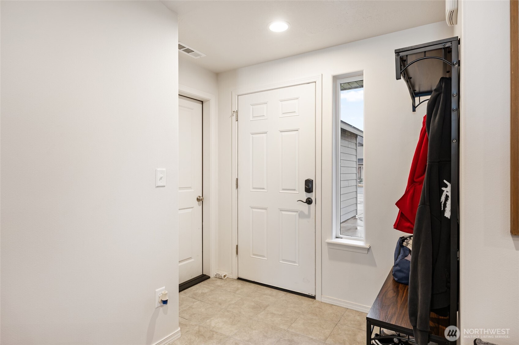 1104 West Maple Drive Moses Lake, WA 98837 - Photo 5 of 34
