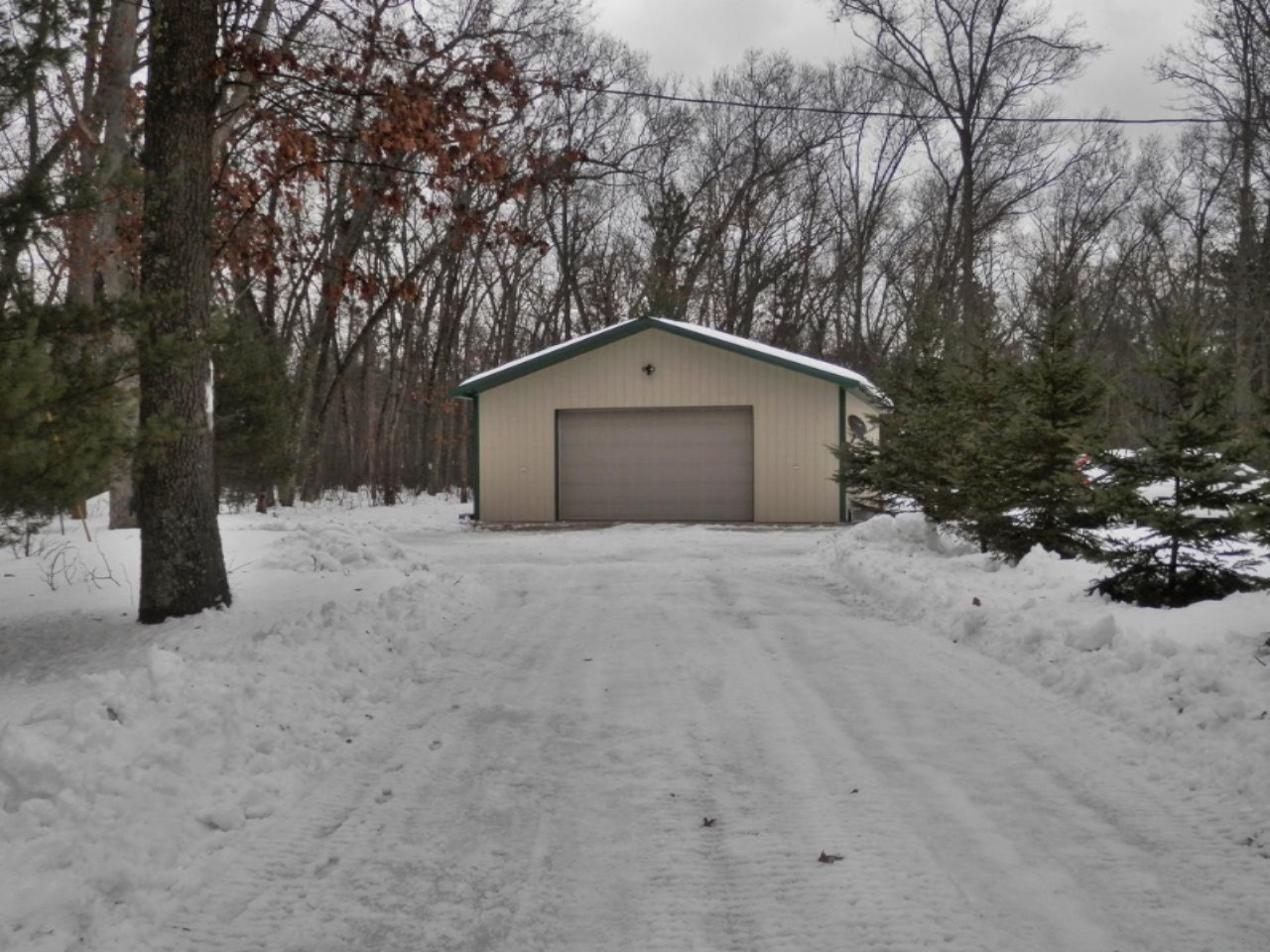 923 North Baker Road Wellston, MI 49689 - Photo 23 of 30 30 x 40 pole barn/garage