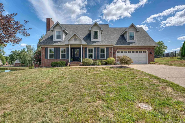 $650,000 | 424 Summerland Court, Evansville, IN 47712
