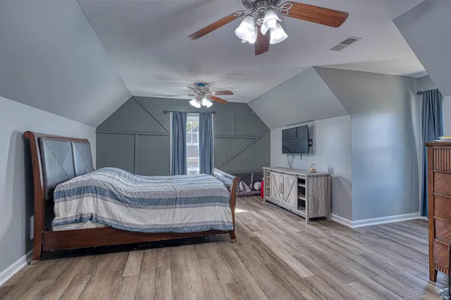 $650,000 | 424 Summerland Court, Evansville, IN 47712