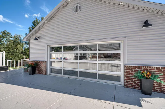 $650,000 | 424 Summerland Court, Evansville, IN 47712