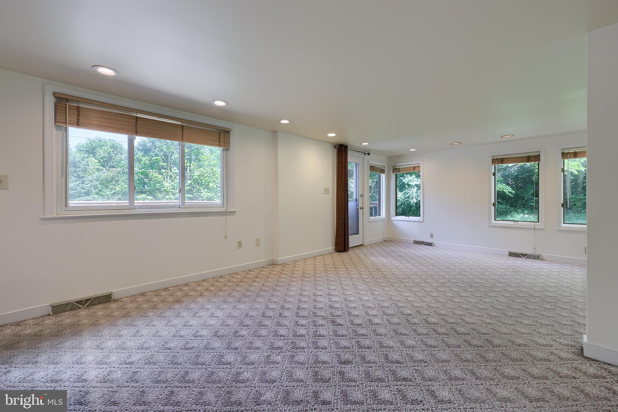 1075 Richmond Road Lancaster, PA 17603 - Photo 12 of 71 Gallery Image 12