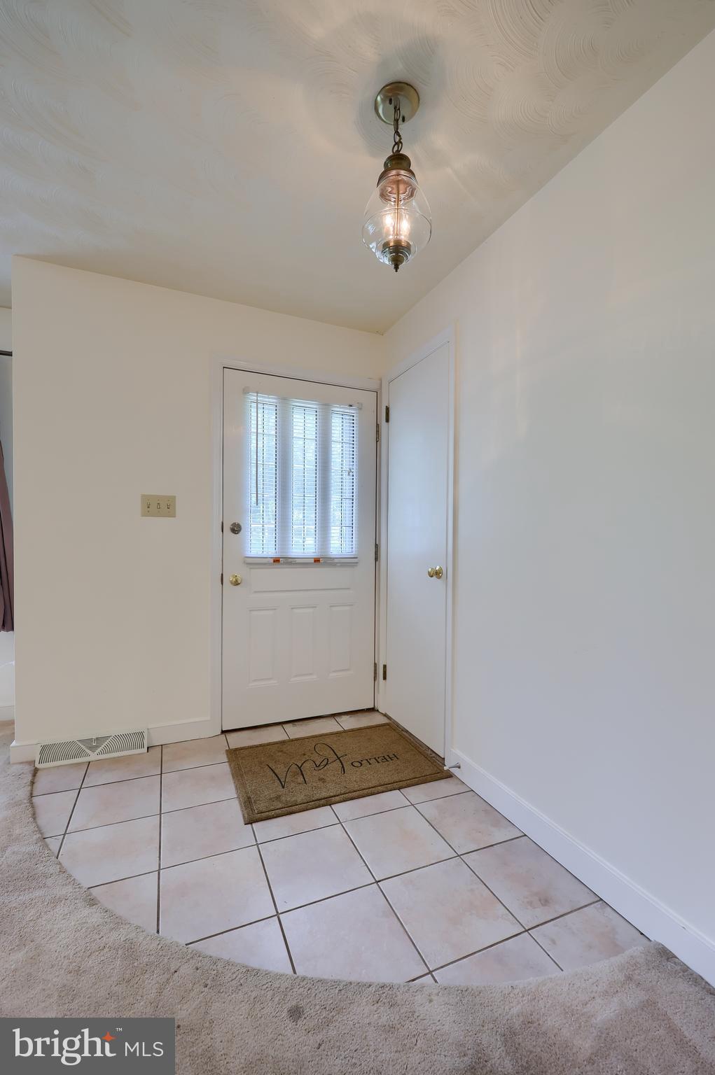 1075 Richmond Road Lancaster, PA 17603 - Photo 4 of 71 Gallery Image 4