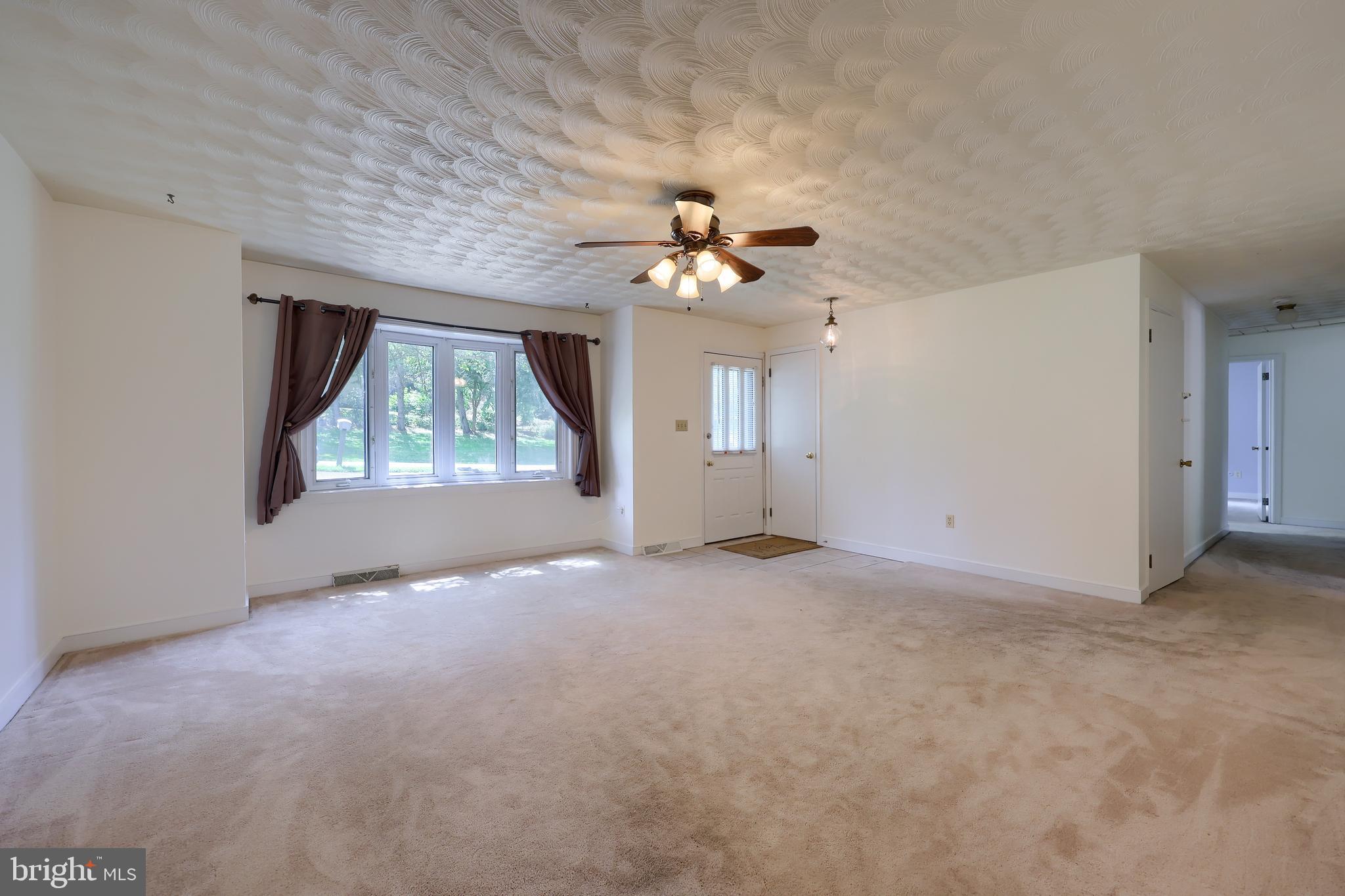 1075 Richmond Road Lancaster, PA 17603 - Photo 6 of 71 Gallery Image 6