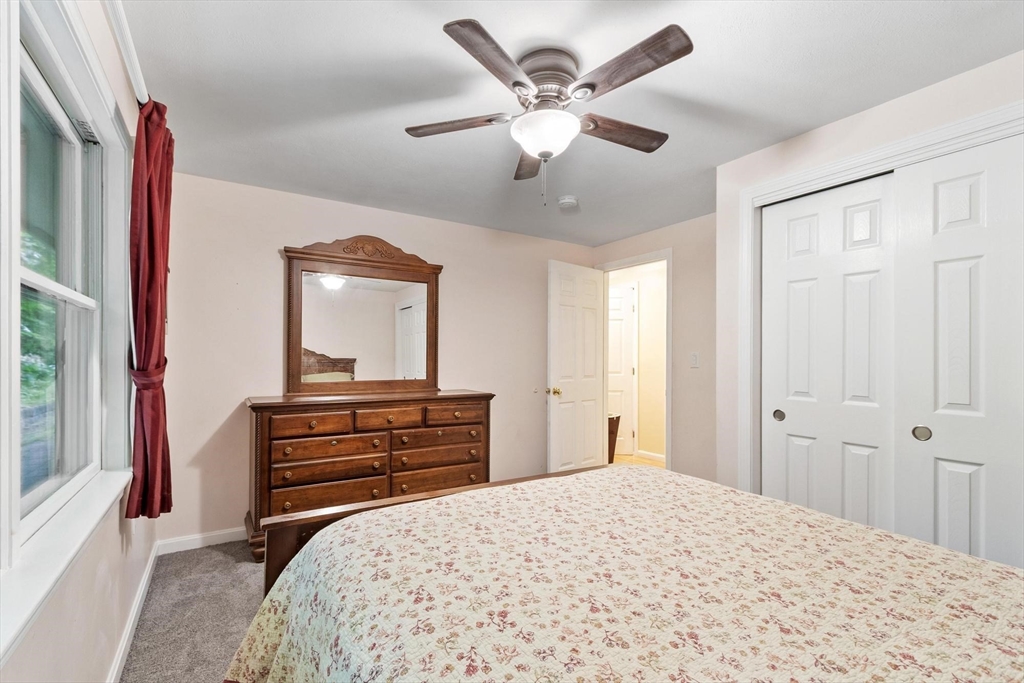 17 Parlee Road Chelmsford, MA 01824 - Photo 14 of 42