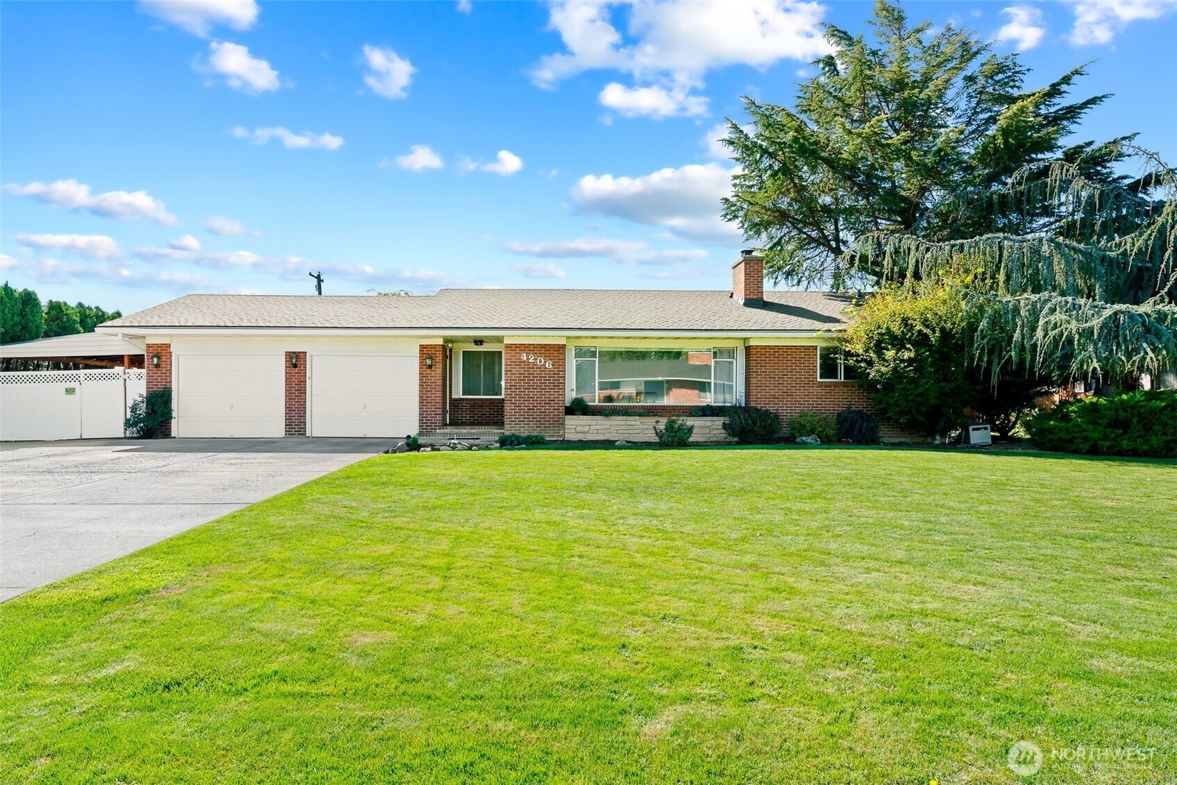 4206 Snowmountain Road Yakima, WA 98908 - Photo 1 of 30 Gallery Image 1