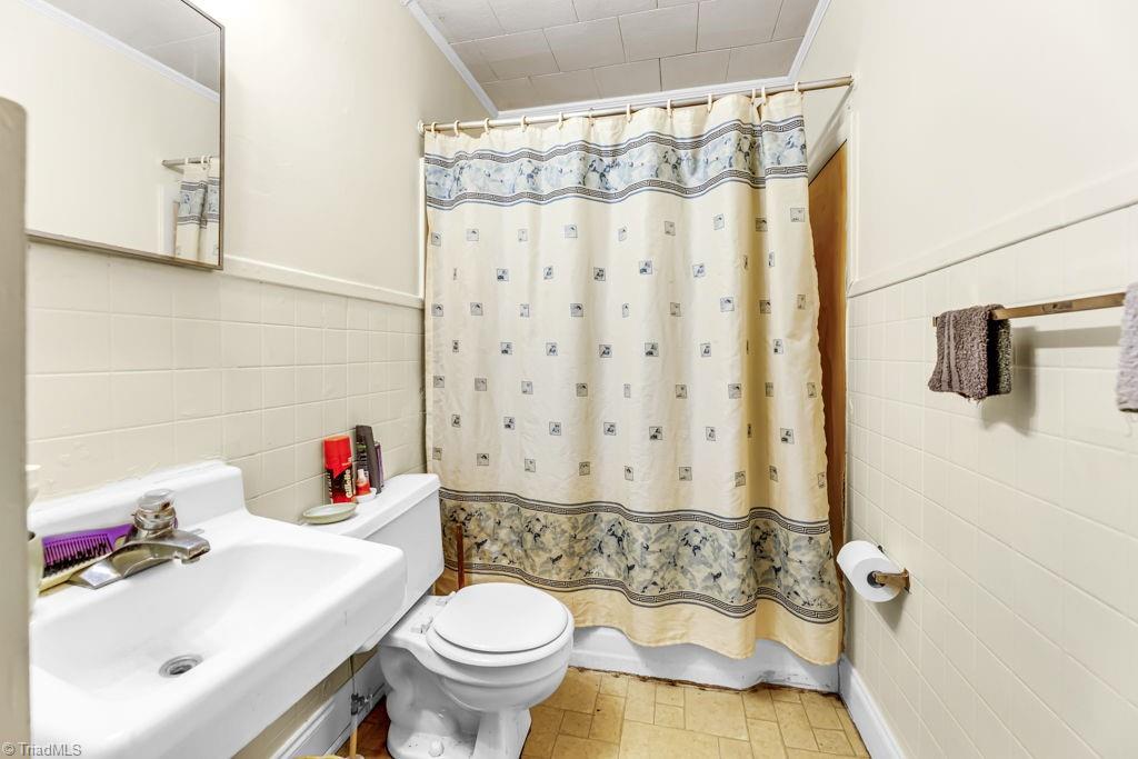 2717 Central Avenue High Point, NC 27260 - Photo 12 of 30
