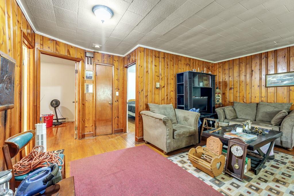 2717 Central Avenue High Point, NC 27260 - Photo 5 of 30