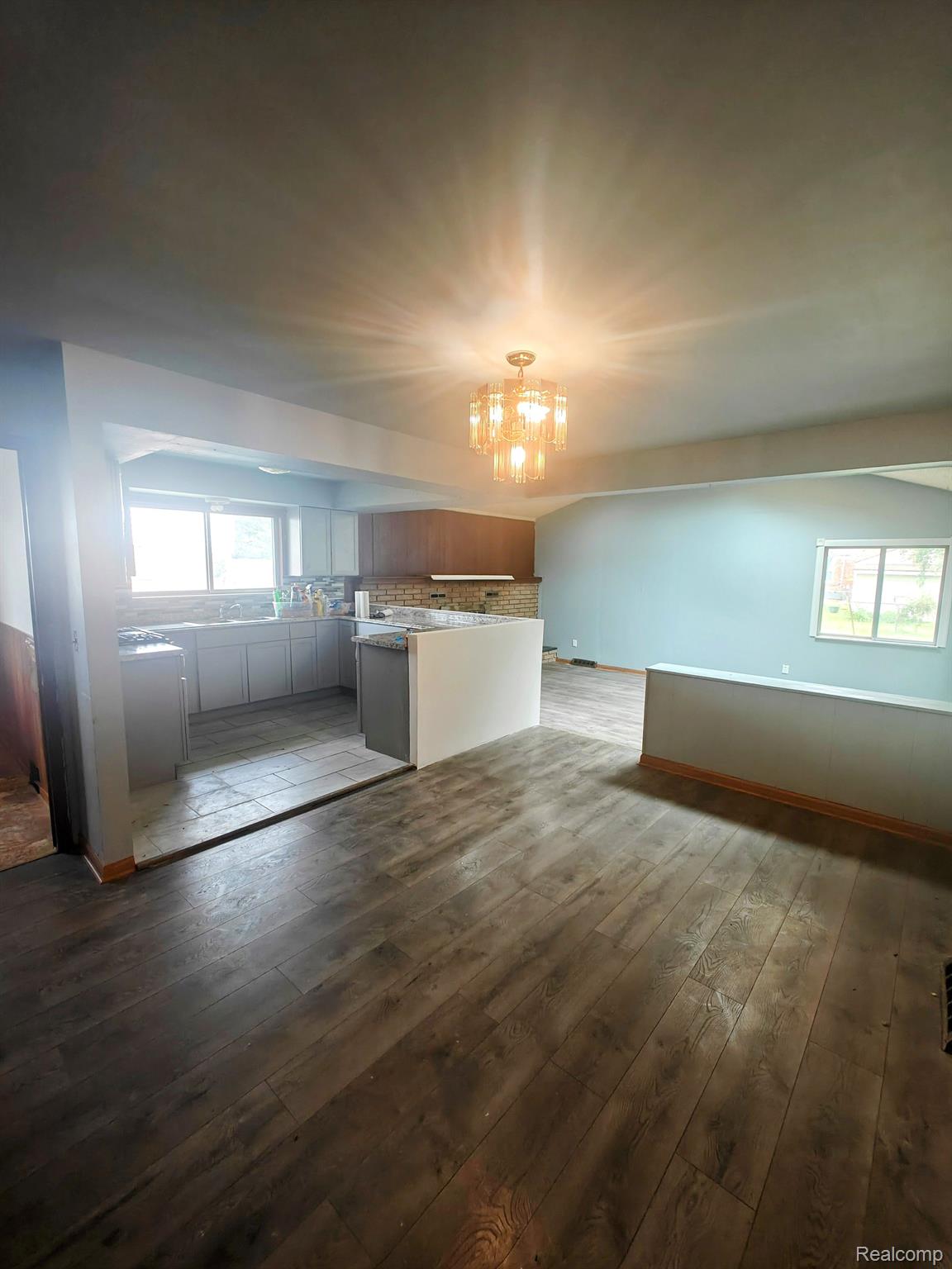 8442 Menge Street Center Line, MI 48015 - Photo 7 of 34 Gallery Image 7